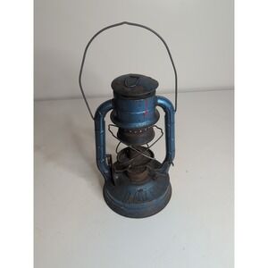 Vintage Dietz No. 8 Air Pilot Blue Kerosene Lantern w/o Globe